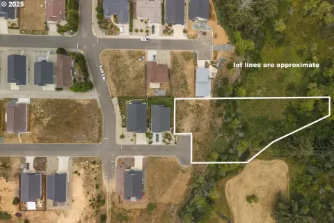 Bandon Vacant Lot Near Beach