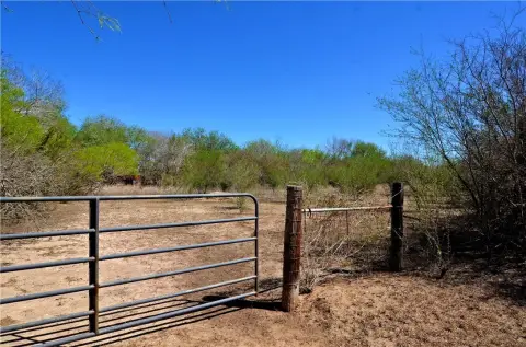 5-Acre Property in Beeville, TX