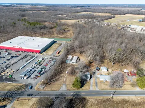Warehouse with Ample Road Frontage