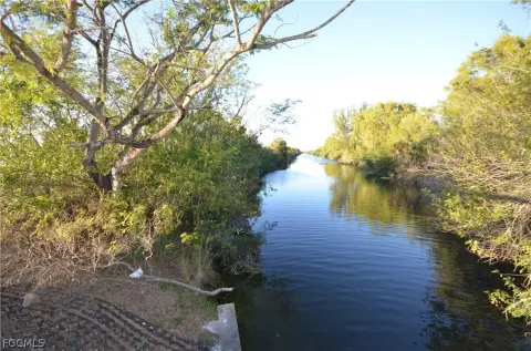 Cape Coral Waterfront Land Parcel