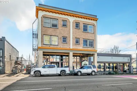 Mixed-Use Apartments in Urban Portland