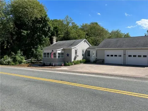 Duplex Property with Two Cottages