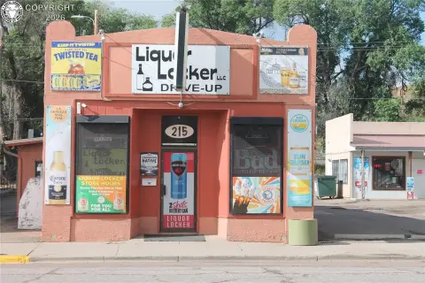 Historic-District Liquor Storefront