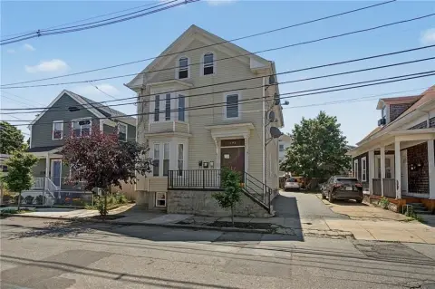 10-Bedroom Multifamily Property