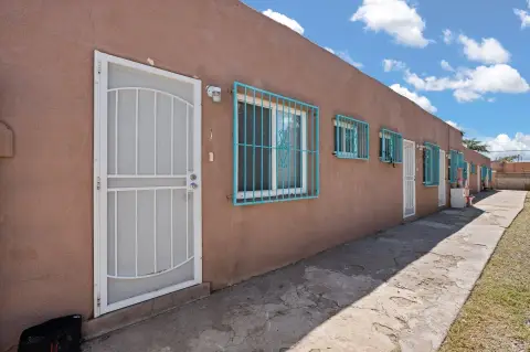 Renovated 6-Unit Apartment Building