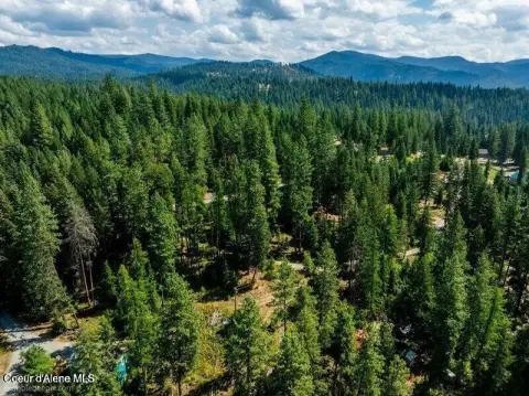 Secondary Waterfront Lot