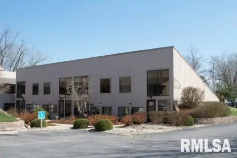 Renovated Commercial Space in Carbondale