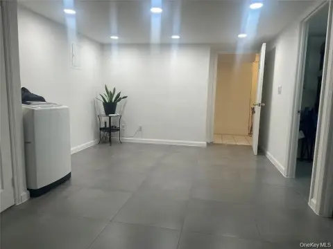 Lower-Level Office Unit