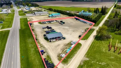 Versatile Commercial Property on Highway