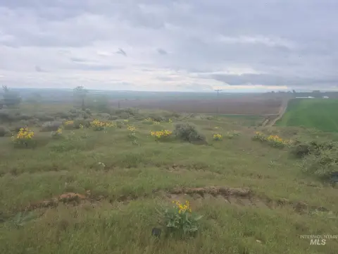 Land with Expansive Views