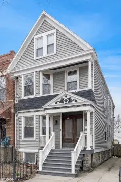 Victorian Multifamily Property, Chicago
