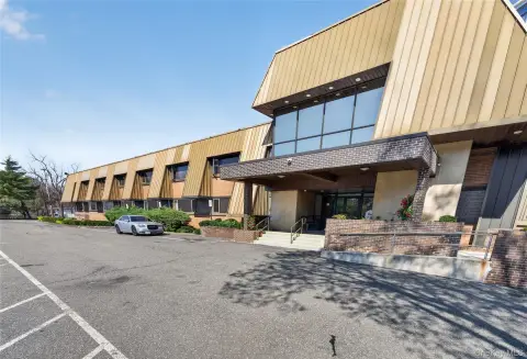 Hempstead Medical/Professional Office Space