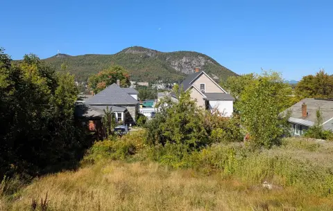 Parcel Near Trails and Downtown