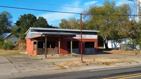 Storefront Property, Former Gas Station