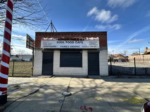 Restaurant and Storefront Building