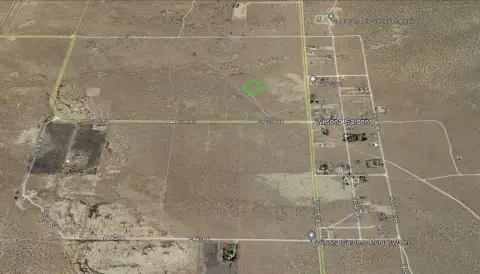 Land in Lancaster, California