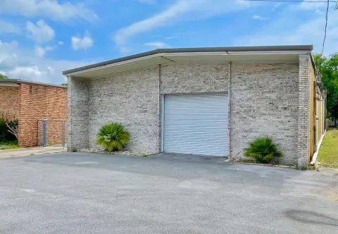 Warehouse with Overhead Doors
