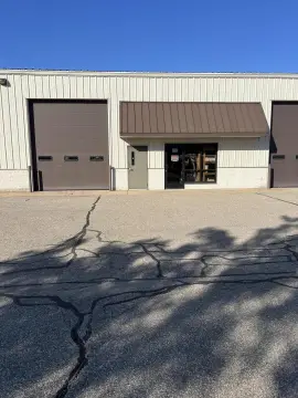 Flex Space with Overhead Door