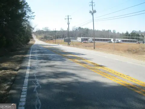 One Acre Lot in Thomaston