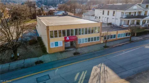Downtown Office Building with Private Parking