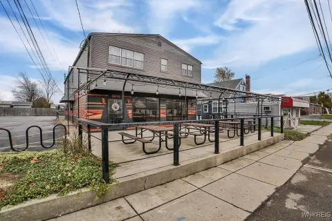 Mixed-Use Property with Restaurant