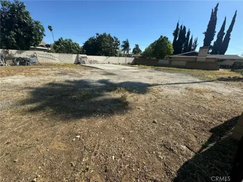 Riverside Land Near Freeway Exit