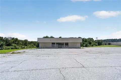 Freestanding Storefront Building