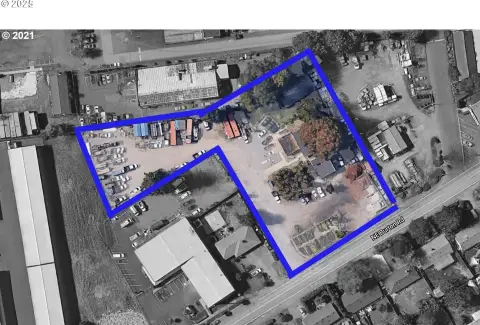 Mixed-Use Property With Storage Yard
