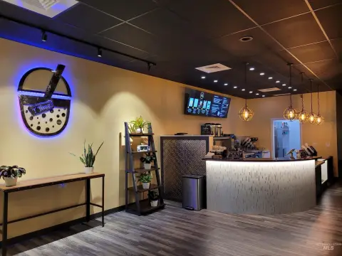 Operational Boba Tea Shop
