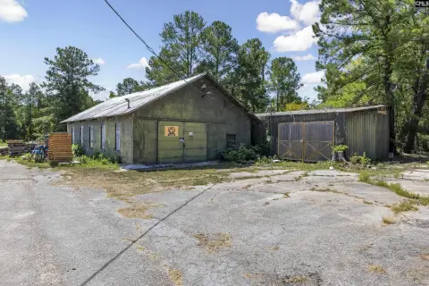 Richtex Commercial Property with Income