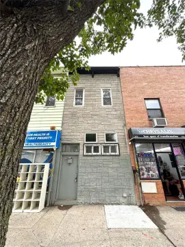 Duplex Live-Work Opportunity