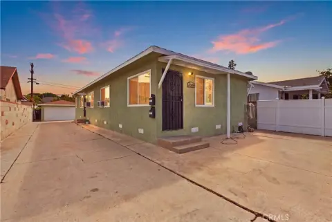 Duplex with Detached Garage