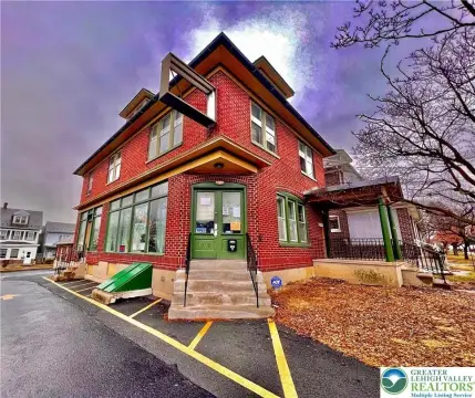 Easton Commercial Space For Rent