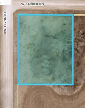 Corner Lot Near Highway 33