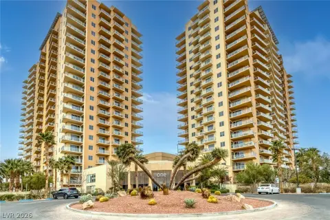 Las Vegas High-Rise Condo