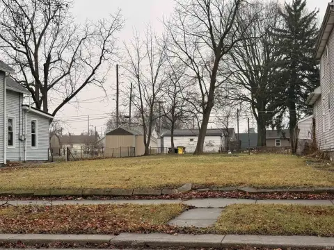 Residential Land in Fort Wayne