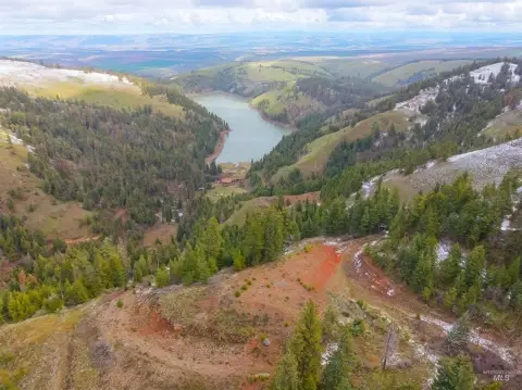 Lewiston Land with Scenic Views