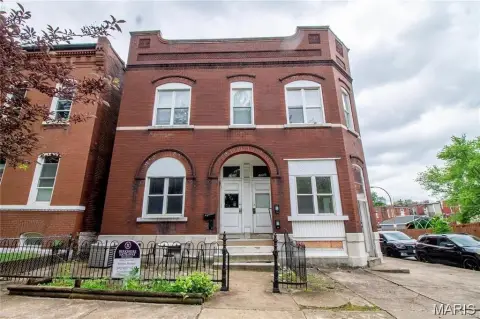 Brick Four-Unit Apartment Building