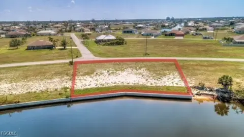 Triple Lot Gulf Access Land