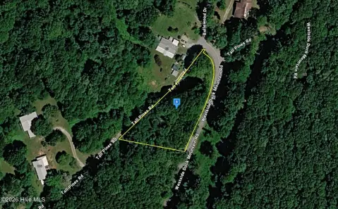 Residential Land Lot in Quiet Neighborhood