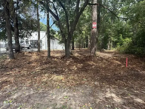UMX-Zoned Commercial Land