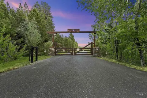 Residential Lot Near Payette River