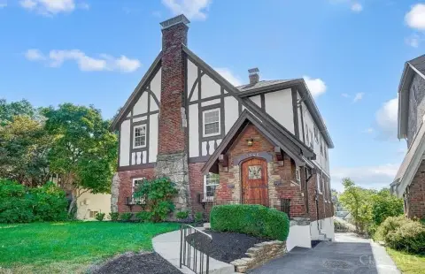 Updated Duplex Near Mt. Lookout