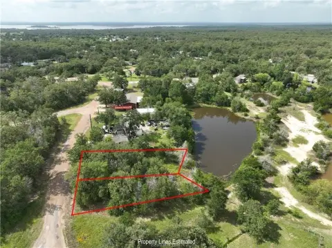 Lake-Adjacent Residential Land
