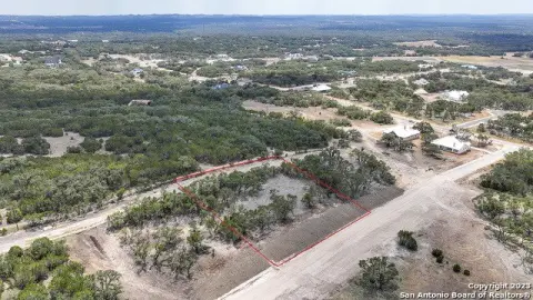 Residential Land in Belle Oaks