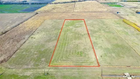 Serene 5-Acre Land in Corsicana
