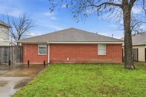 Duplex Near Baylor University