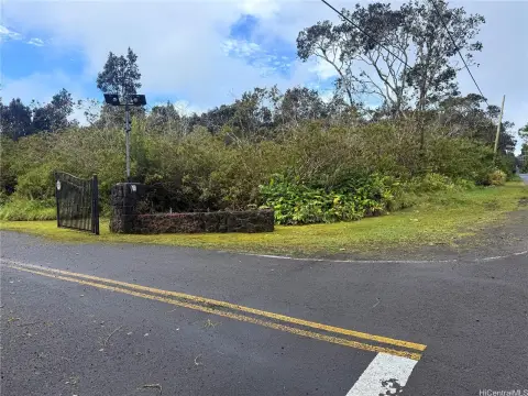 Half-Acre Corner Lot in Hilo