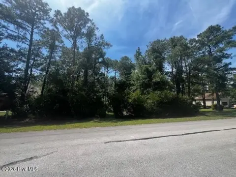 Residential Waterfront Community Lot