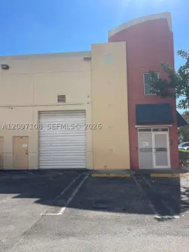 Flex Space with Warehouse